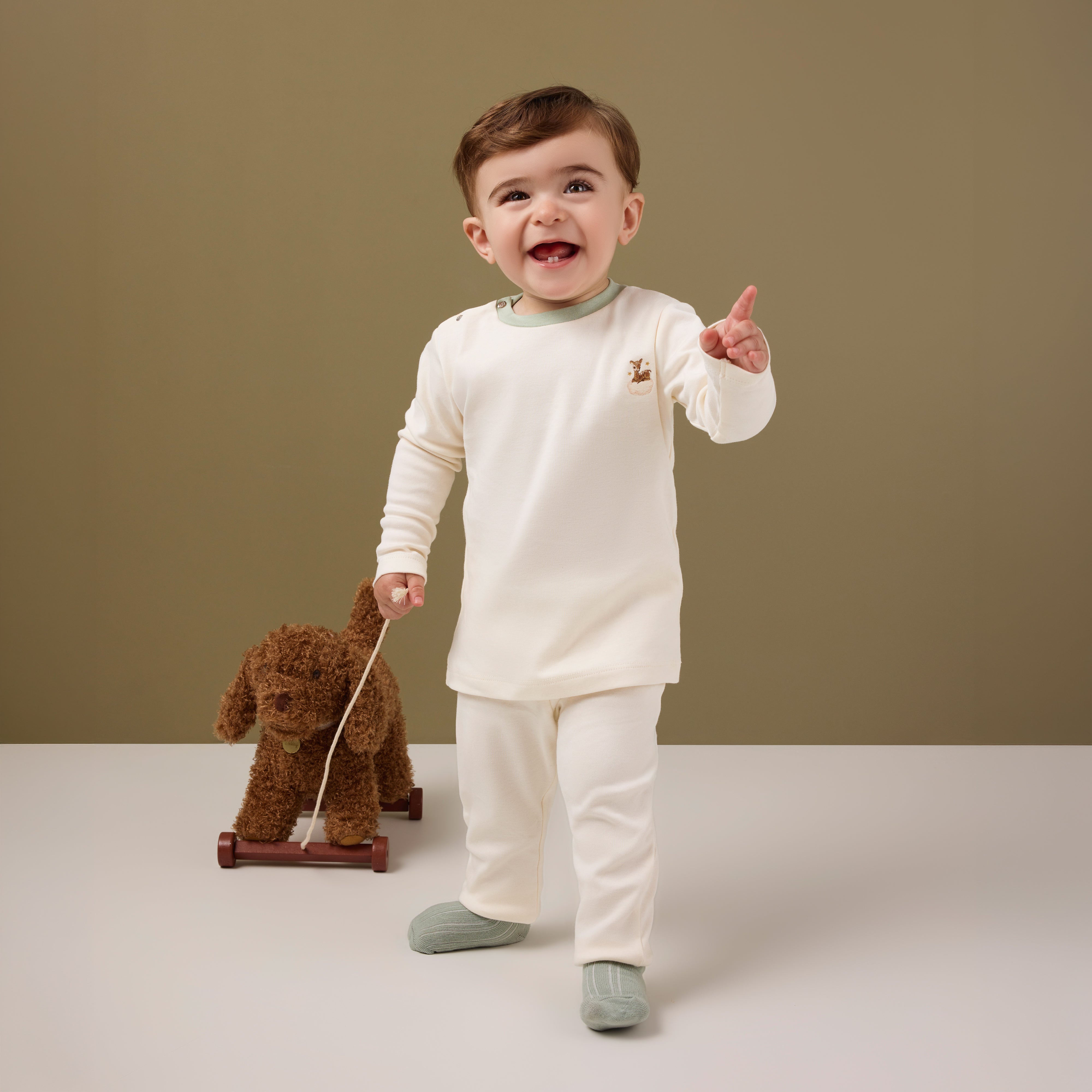 2-Piece Deer Embroidered T-shirt & Baby Legging Set